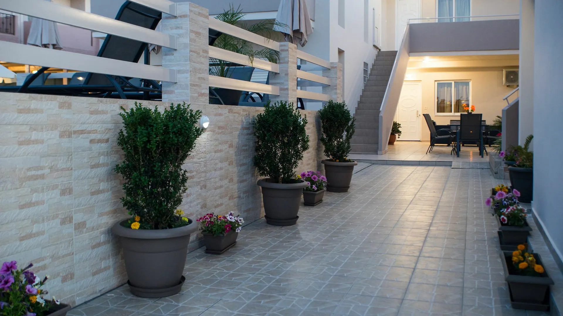 Naiades Luxury Apartments Kalathas