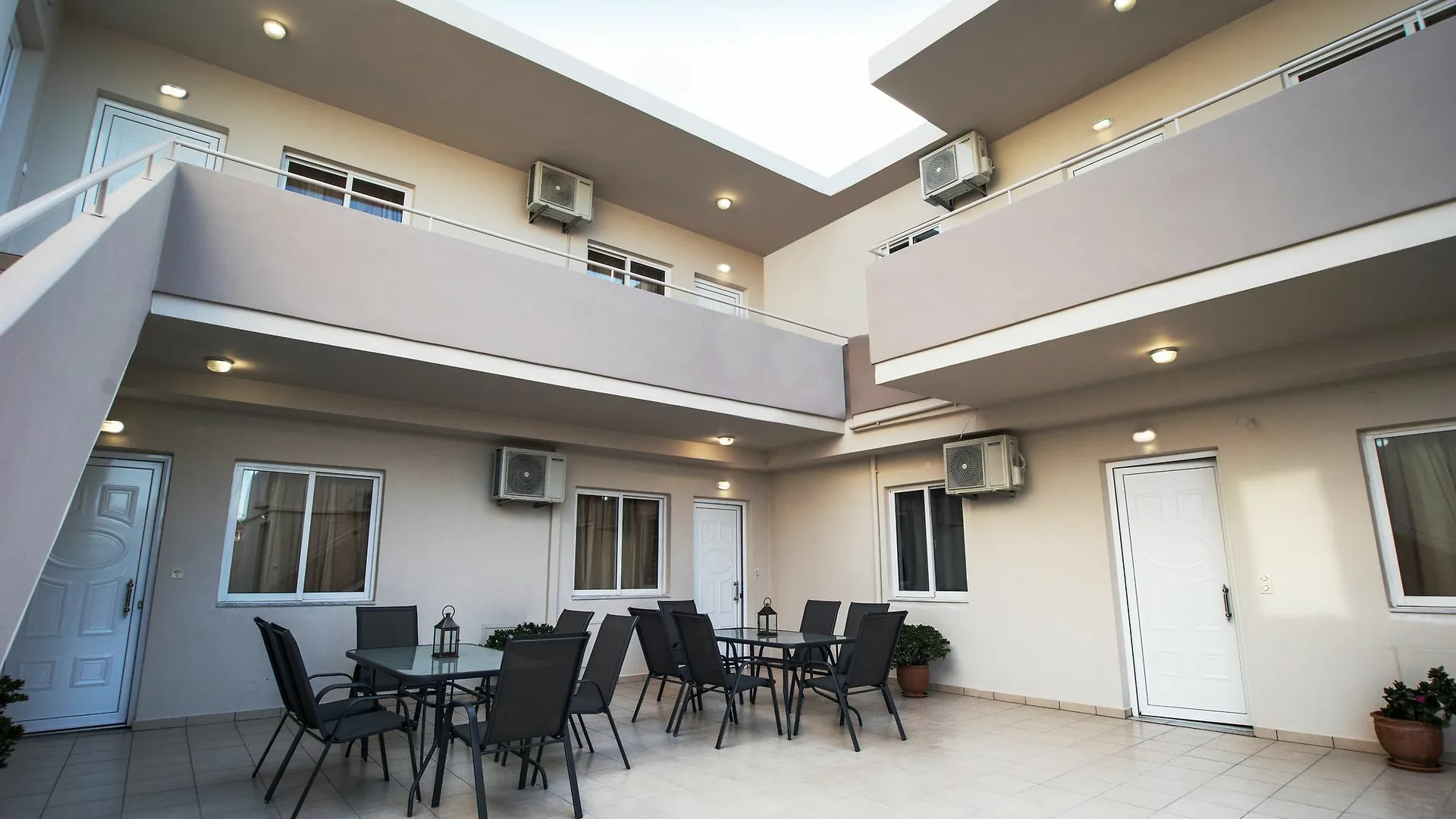 Naiades Luxury Apartments Kalathas Greece